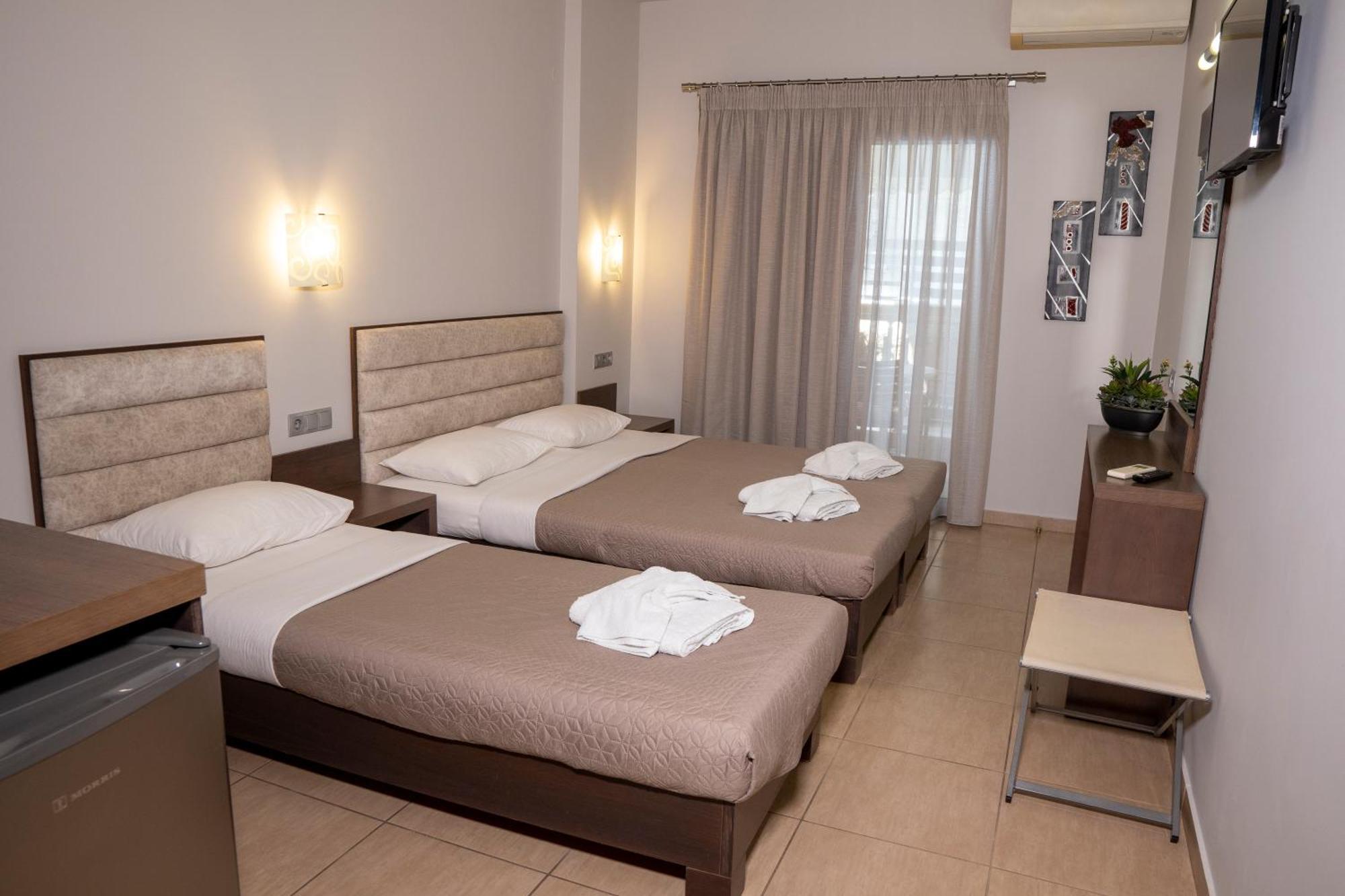 Hotel Epavlis Eleftheriadi Paralía Exterior foto
